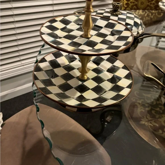 Mackenzie child’s - Picture 9 of 14